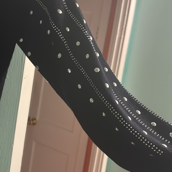 Long sleeve top with beaded sleeves - Picture 3 of 5